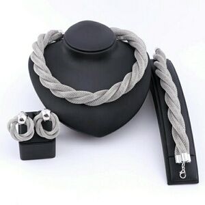 Silver twisted jewelry set
